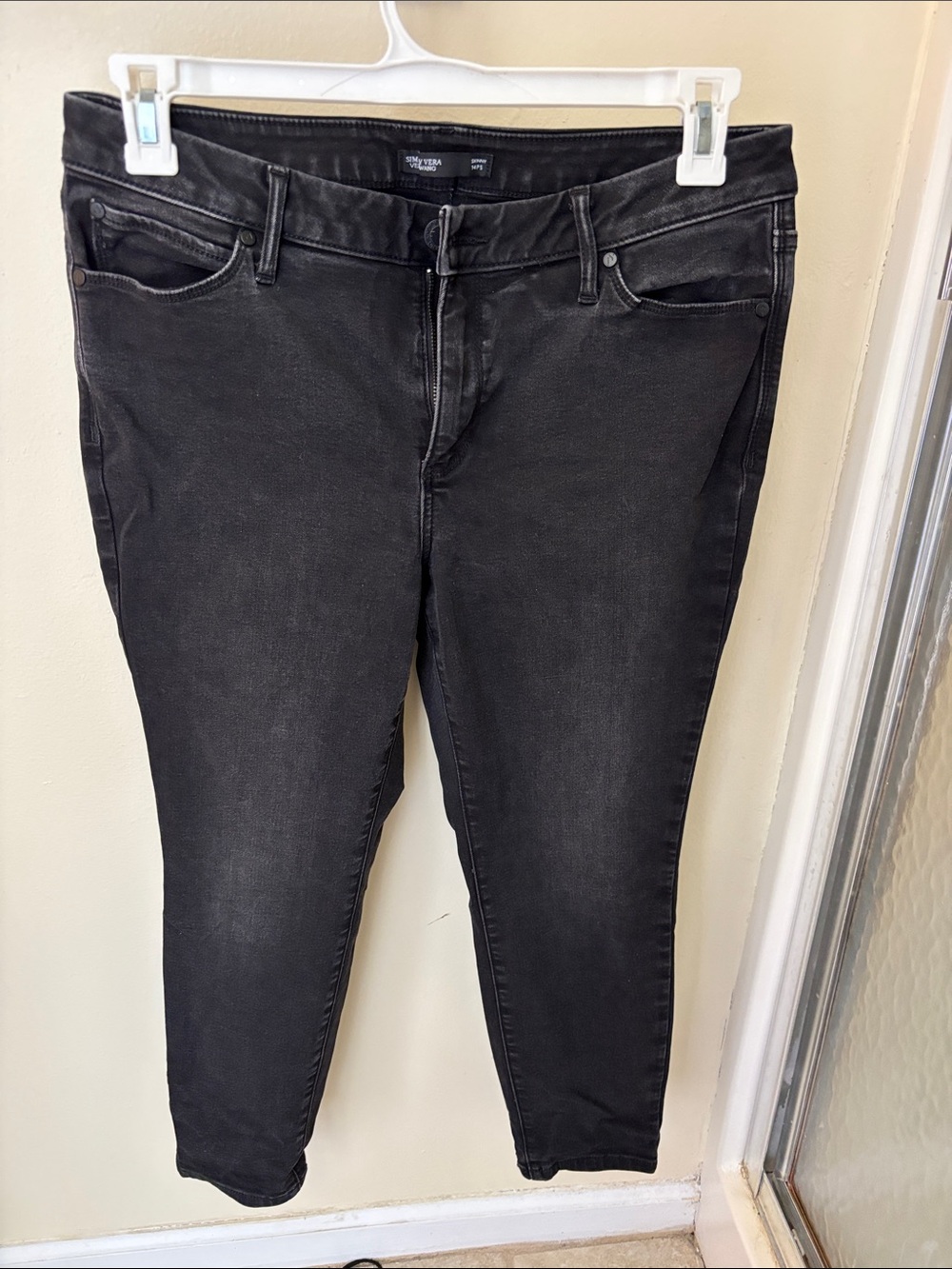 Simply Vera Vera Wang Women's Black Skinny Jeans